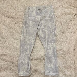 Lululemon Athletica Gray Patterned Leggings